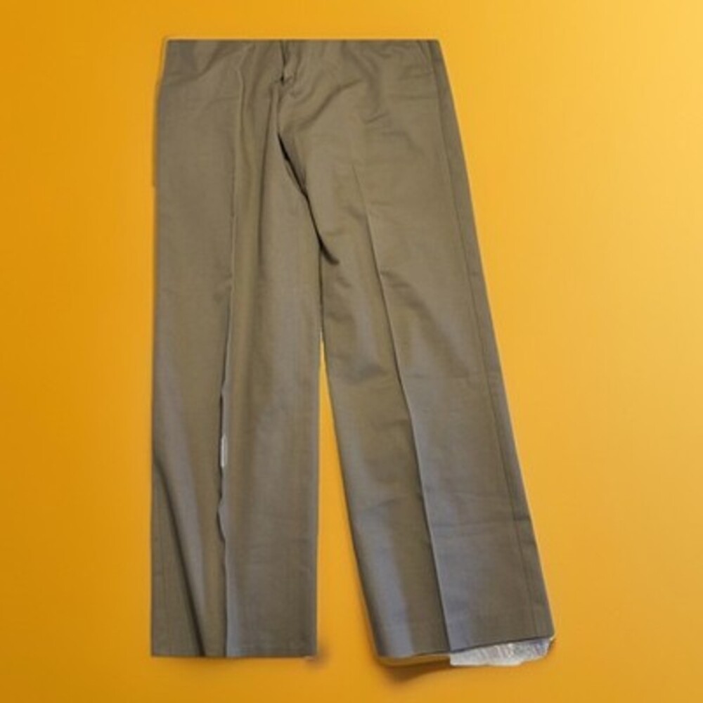 Croft & Barrow Classic Flat Front Beige Khakis 34”x 29” Chinos